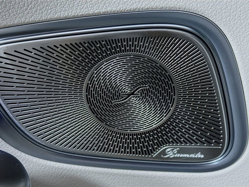 Used 2025 Mercedes-Benz GLC 300 4MATIC image 19
