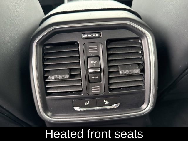 Used 2024 Porsche Macan Base image 18