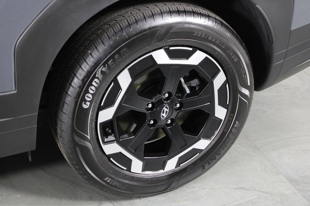 Used 2025 Hyundai Santa Fe SE image 11