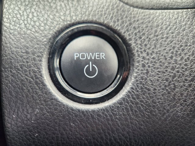 Certified 2025 Toyota Camry SE AWD/4WD image 20