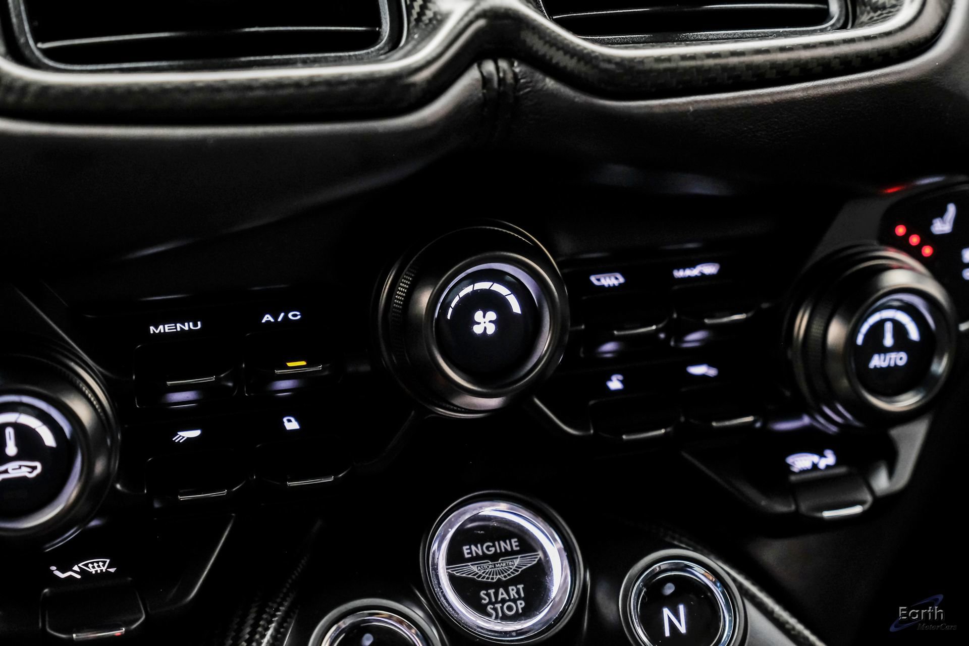 Used 2023 Aston Martin V12 Vantage RWD image 72