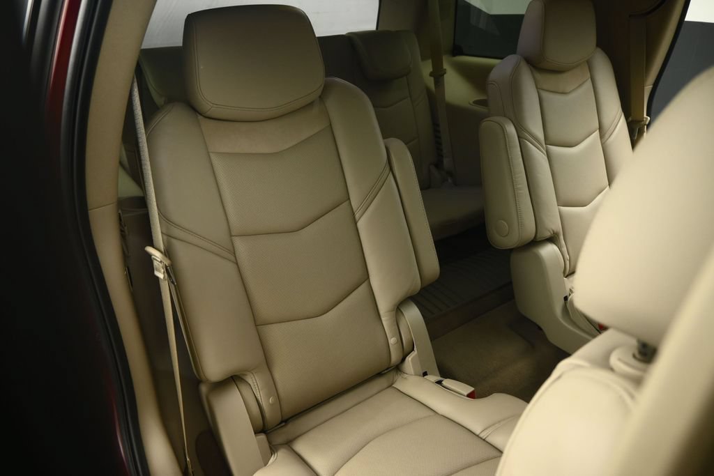 Used 2019 Cadillac Escalade Luxury w/ LPO, Radiant Package AWD/4WD image 57