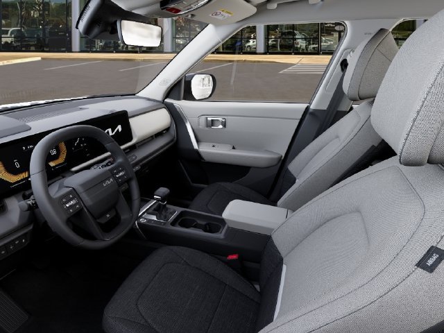 New 2027 Kia Seltos LX FWD image 17