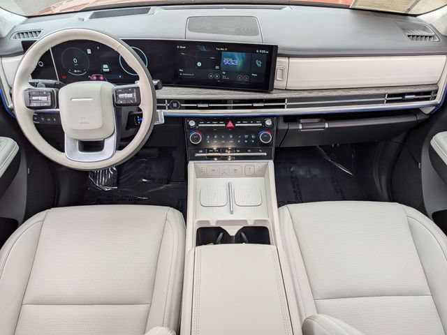 Used 2025 Hyundai Santa Fe Calligraphy FWD image 30