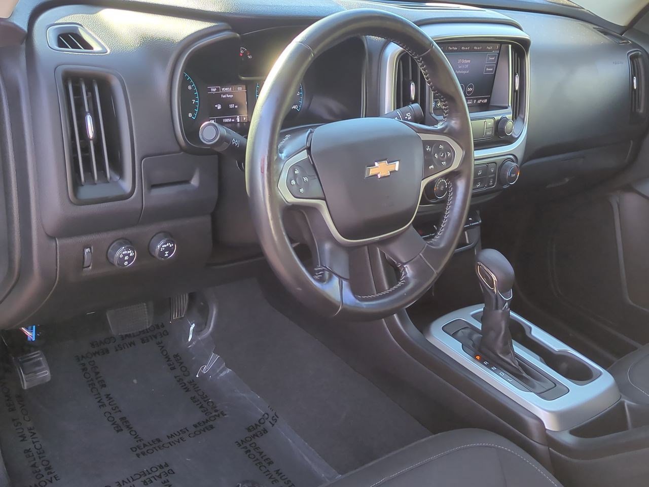 Used 2022 Chevrolet Colorado LT w/ LT Convenience Package image 9