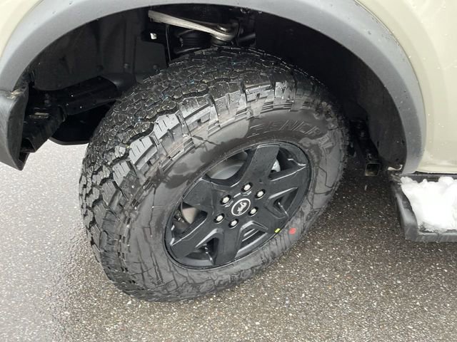 New 2025 Ford Bronco Outer Banks w/ Black Appearance Package image 11