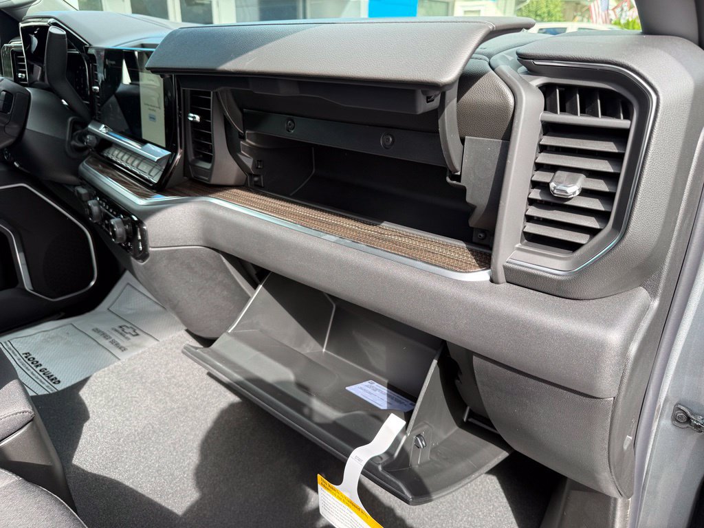 New 2026 Chevrolet Silverado 1500 LT w/ Z71 Off-Road Package AWD/4WD image 37