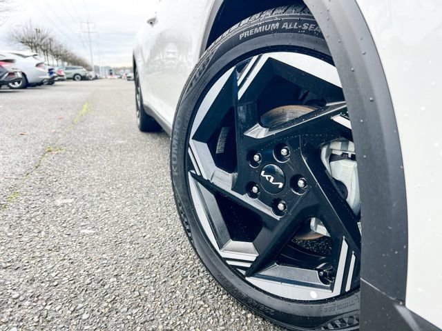 Certified 2025 Kia K4 EX image 2