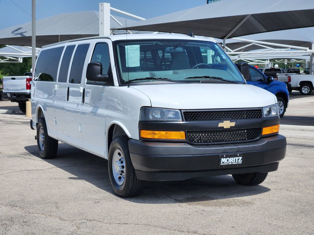 Certified 2025 Chevrolet Express 3500 LS RWD image 3