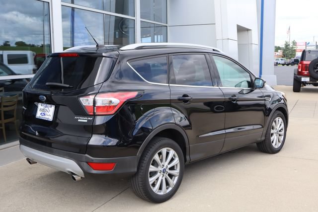 Used 2017 Ford Escape Titanium FWD image 3
