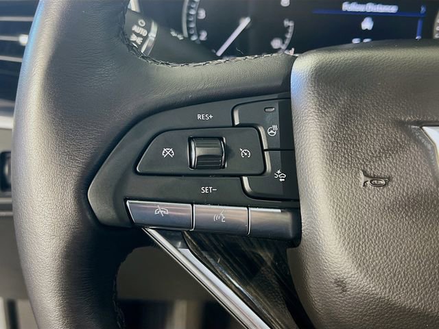 Used 2024 Cadillac XT6 Premium Luxury FWD image 17