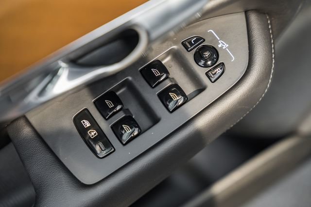 Used 2023 Volvo XC90 B6 Plus w/ Protection Package image 39