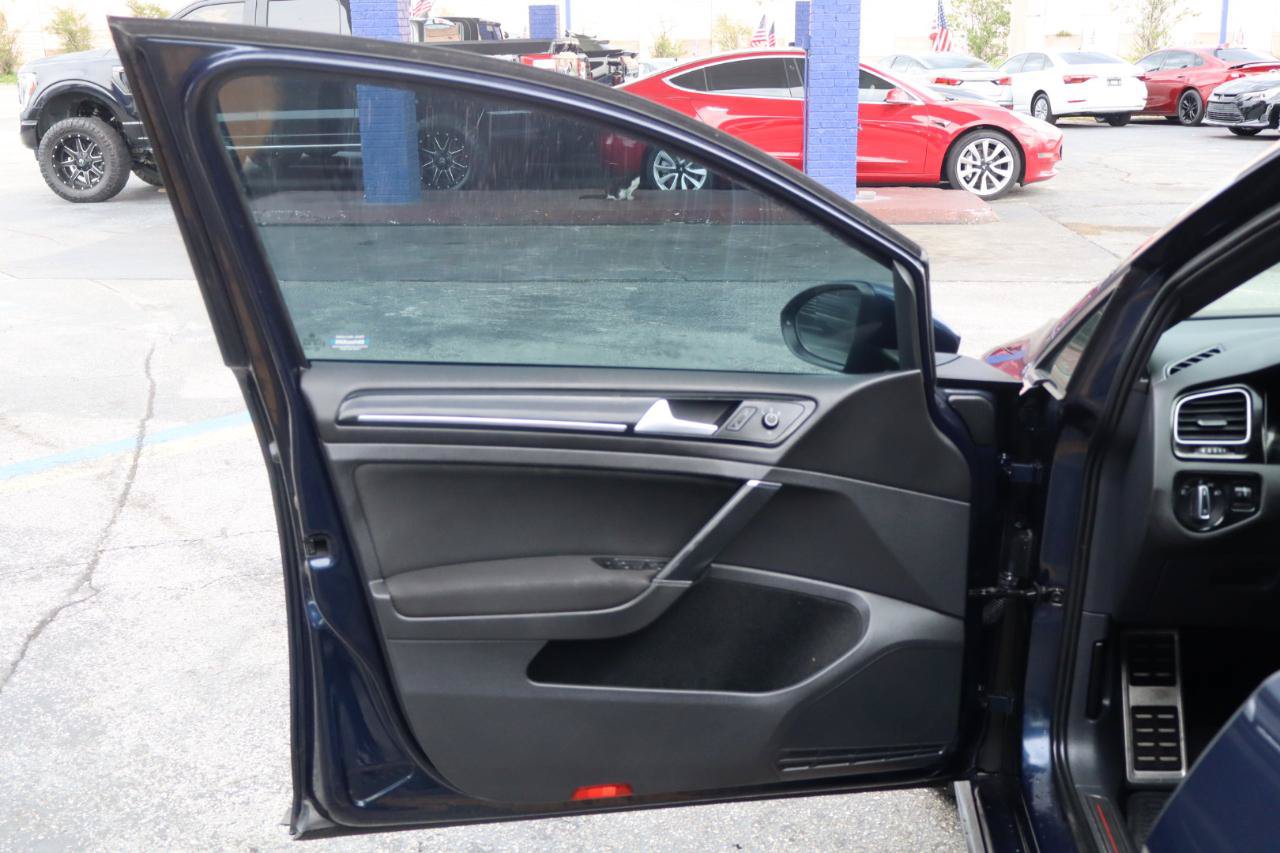 Used 2016 Volkswagen GTI SE FWD image 13