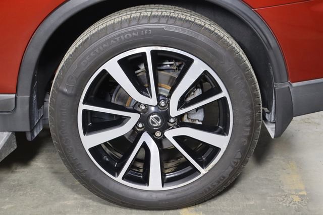 Used 2020 Nissan Rogue SL FWD image 36