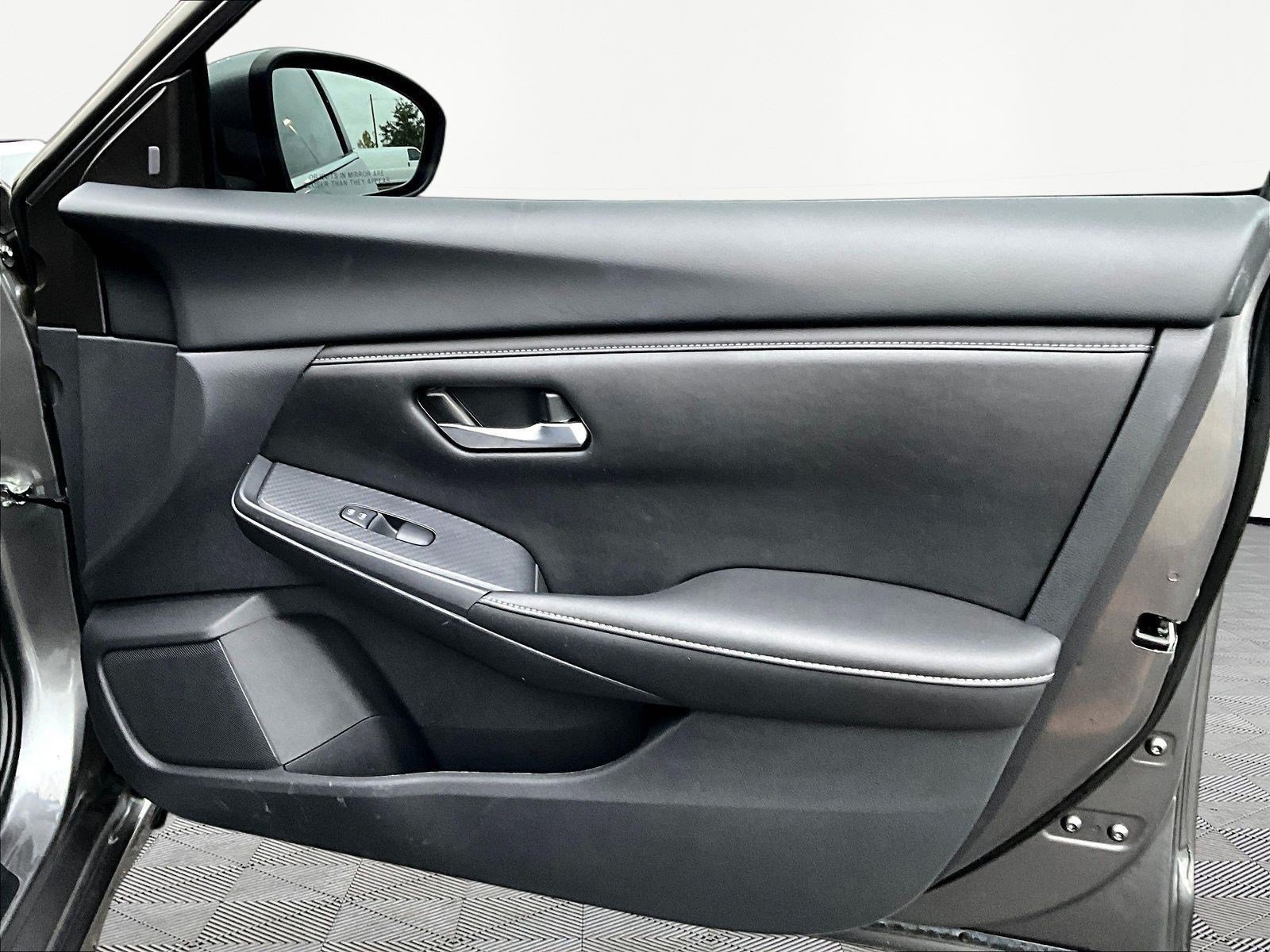 Used 2025 Nissan Sentra SV w/ All-Weather Package FWD image 28
