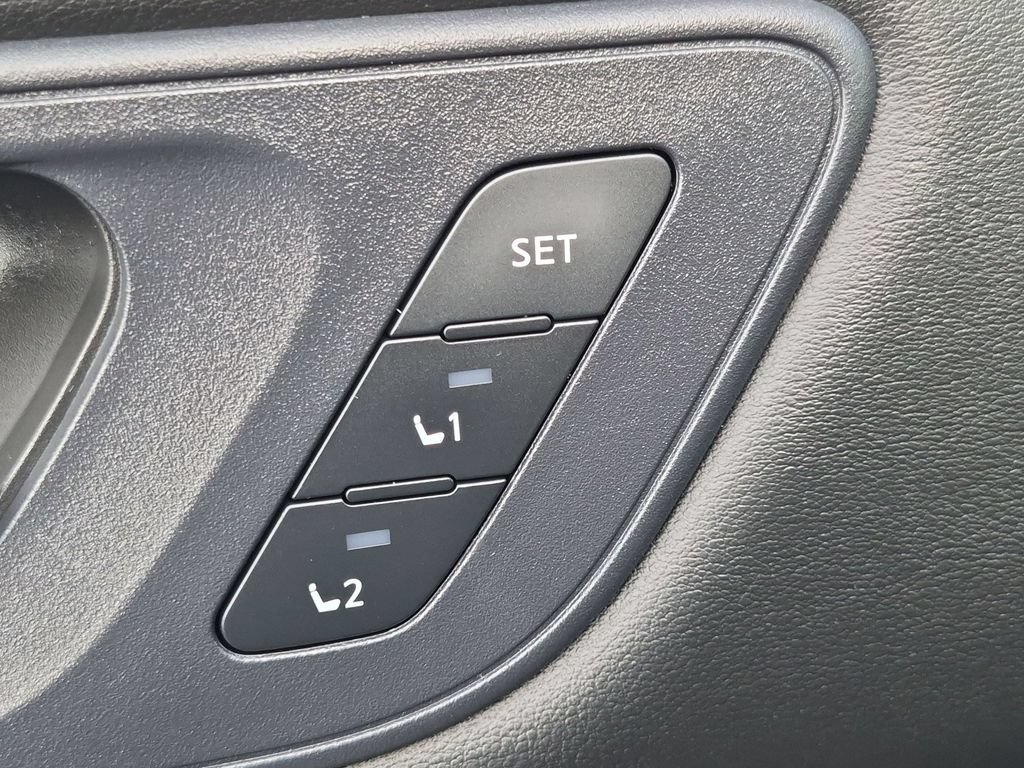 Used 2023 Nissan Rogue SL w/ SL Premium Package AWD/4WD image 36