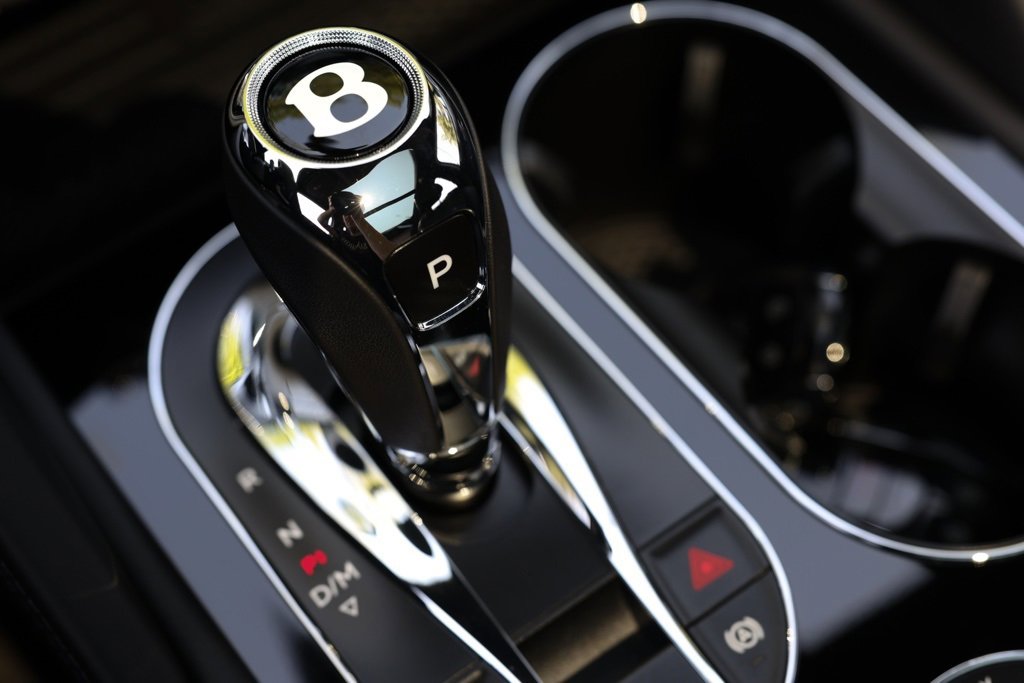 Used 2023 Bentley Bentayga Speed image 32