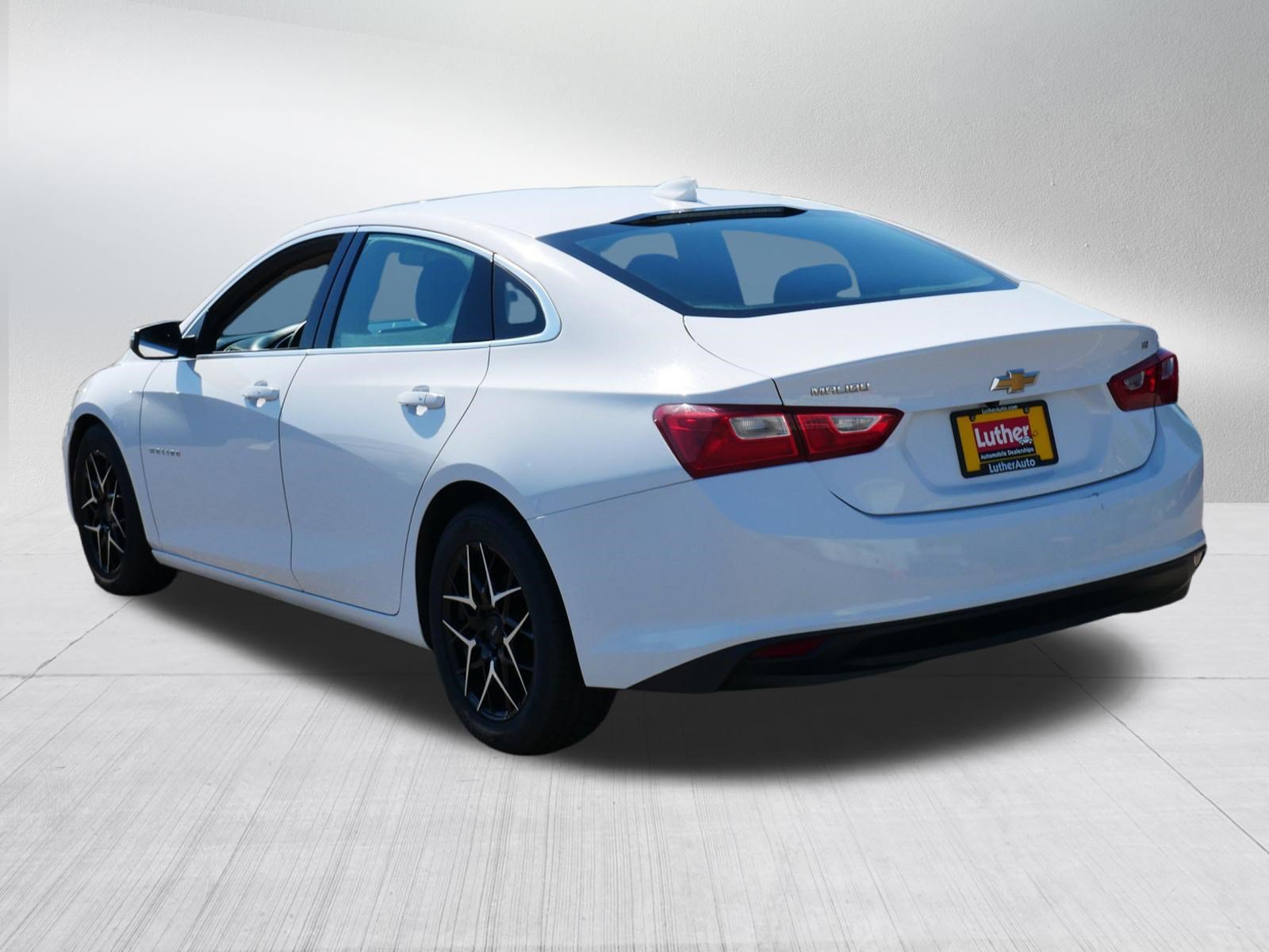 Used 2018 Chevrolet Malibu LT FWD image 5