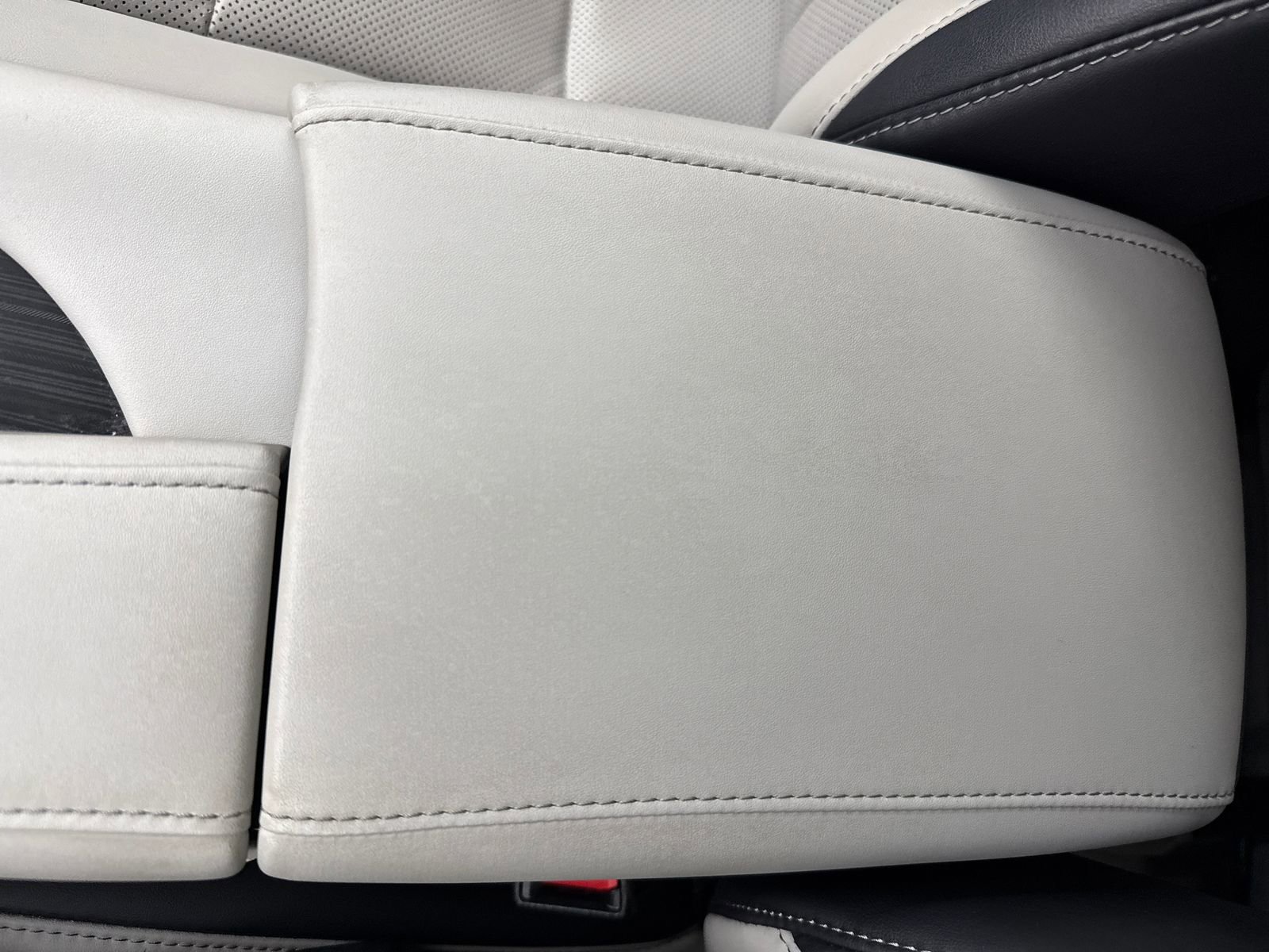 Used 2018 Lexus RX 350 FWD w/ Accessory Package image 32