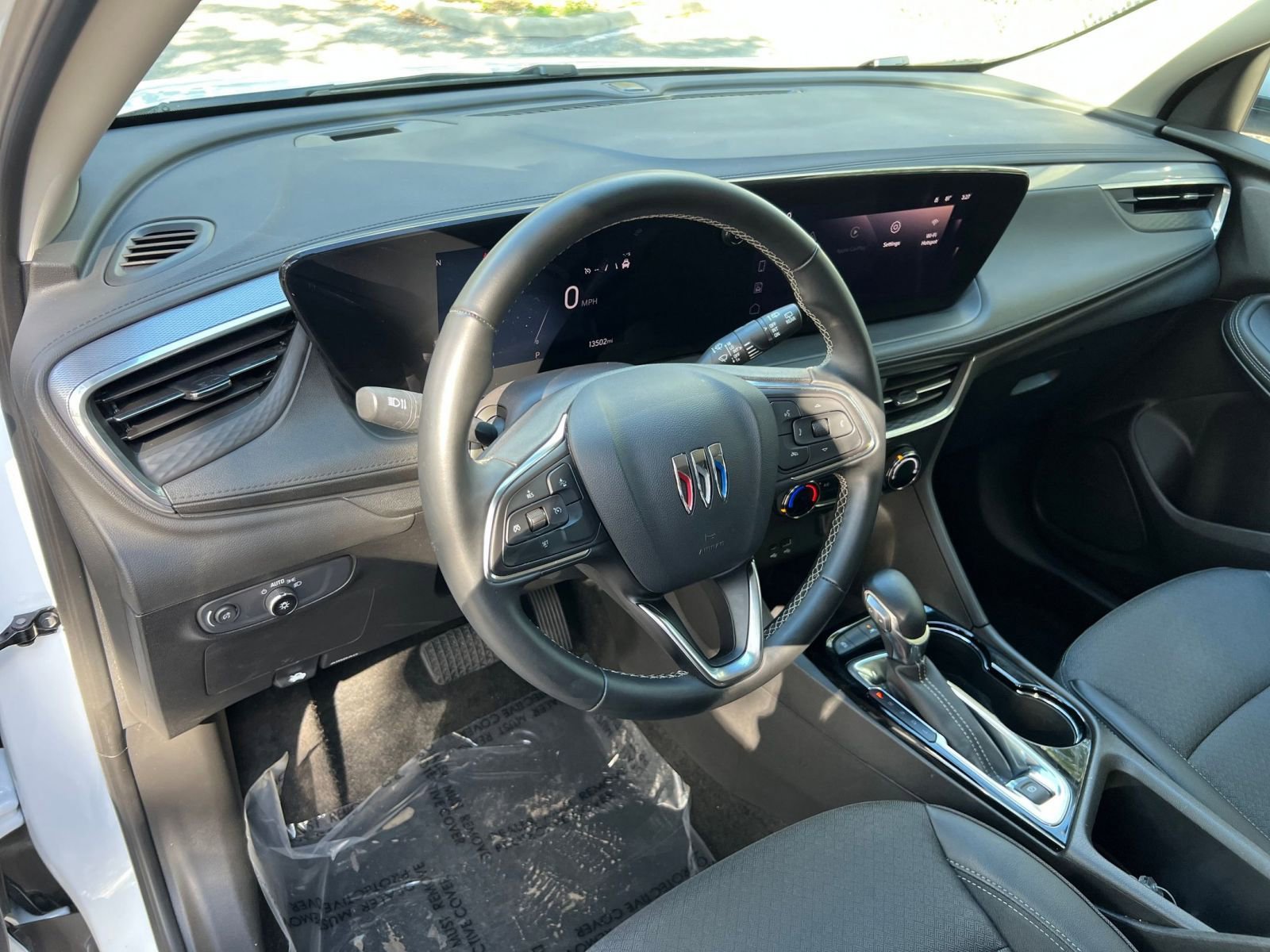 Used 2025 Buick Encore GX Preferred image 28