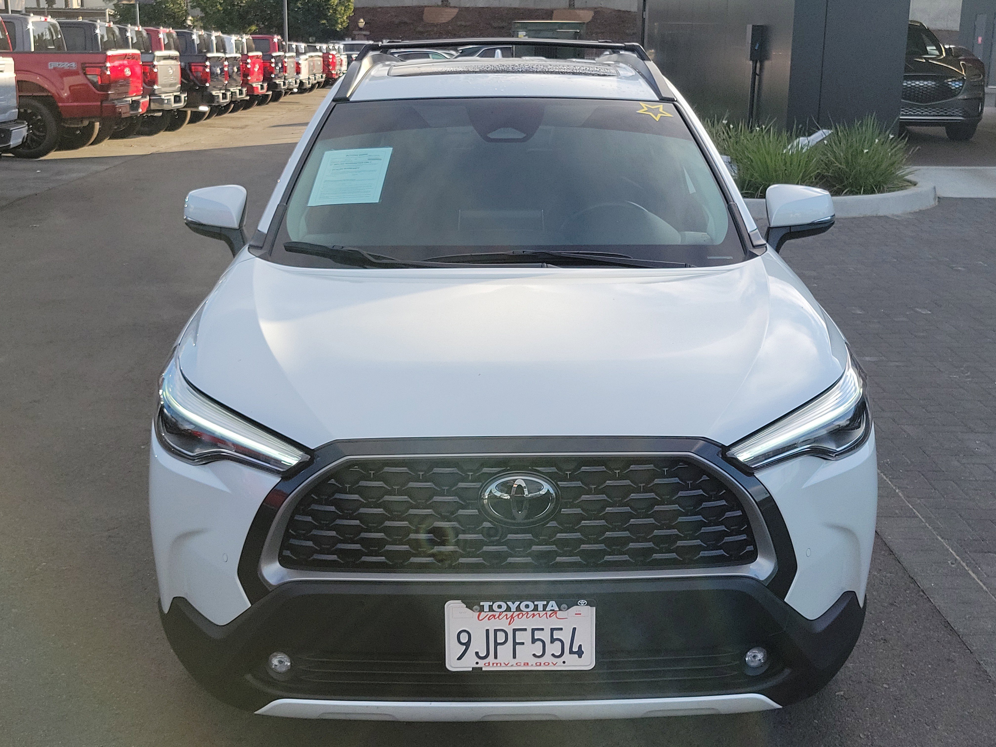 Used 2023 Toyota Corolla Cross XLE image 27