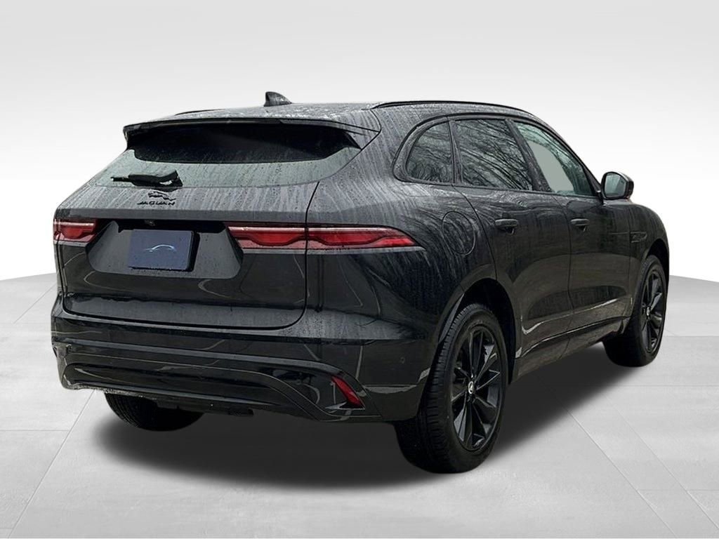 New 2025 Jaguar F-PACE R-Dynamic S image 11