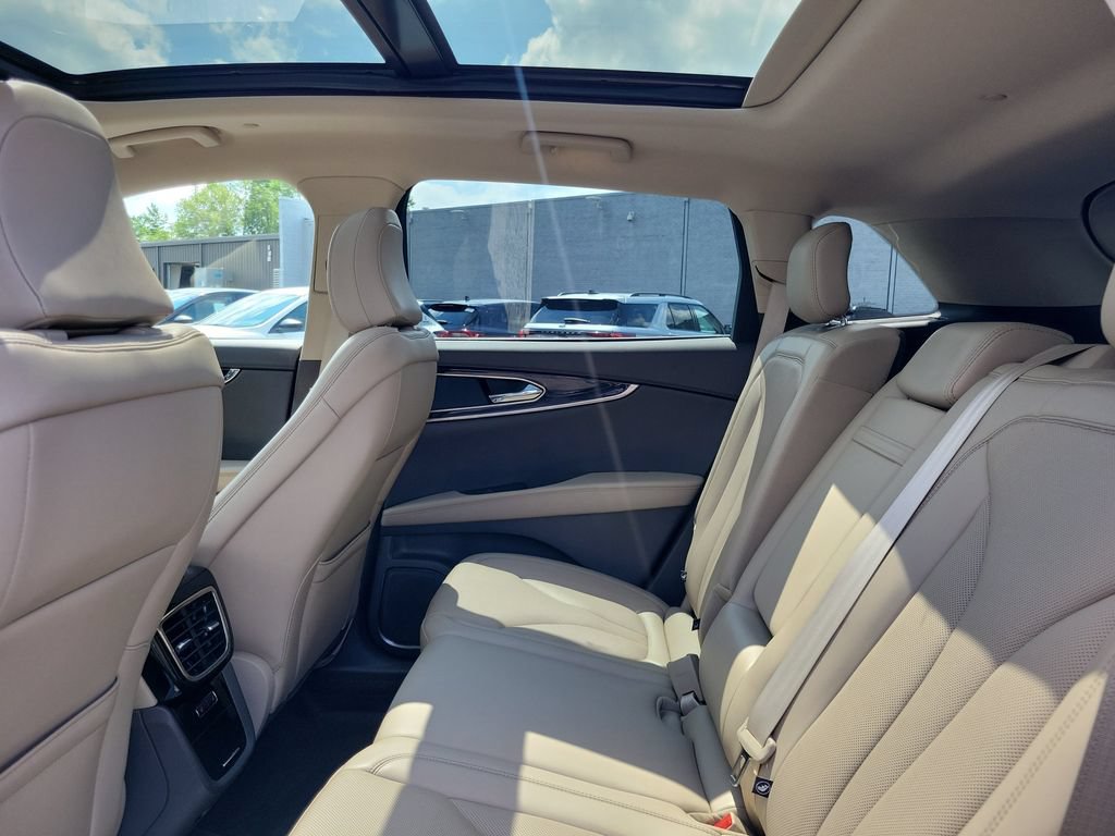 Certified 2023 Lincoln Nautilus Reserve AWD/4WD image 14