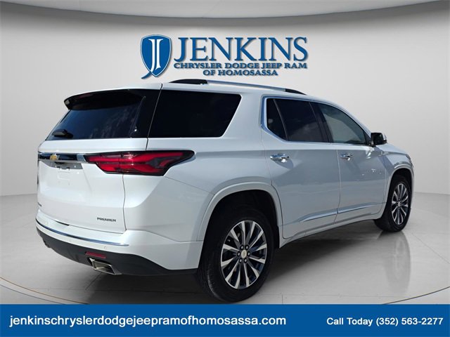 Used 2022 Chevrolet Traverse Premier image 3