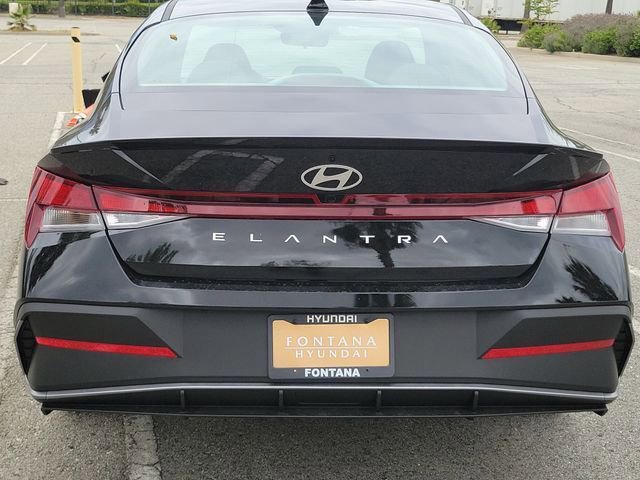 New 2026 Hyundai Elantra Sport FWD image 26