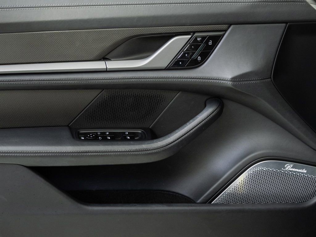 Used 2020 Porsche Taycan Turbo S image 6