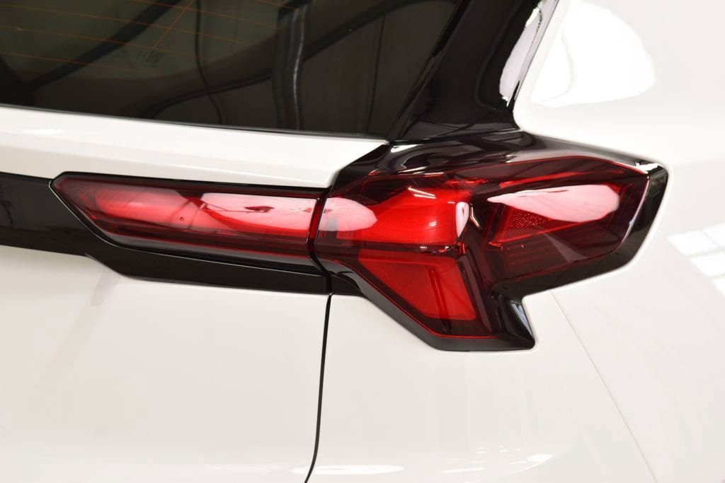 New 2027 Chevrolet Bolt RS FWD image 21