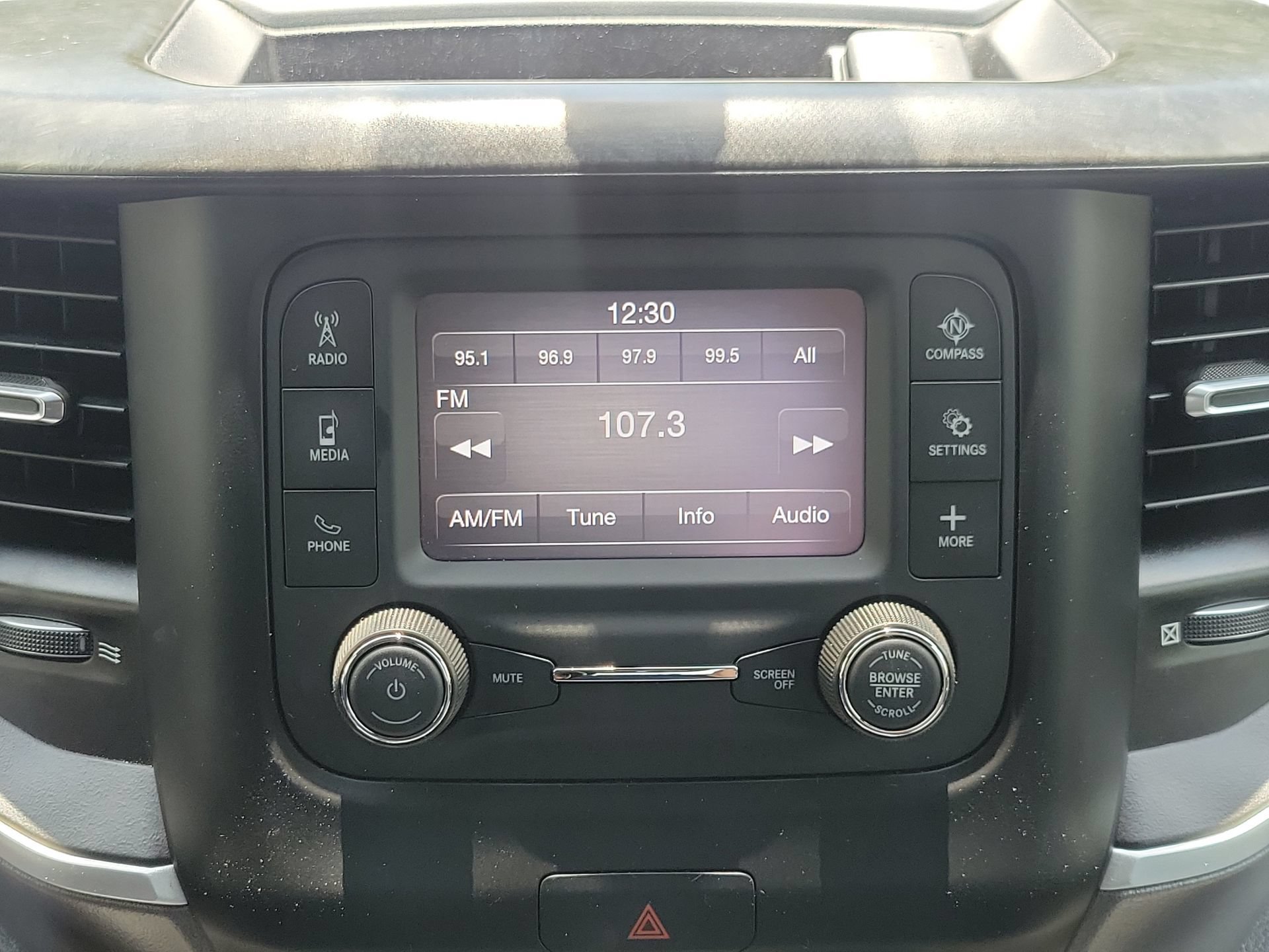 Used 2022 RAM 1500 Big Horn RWD image 31