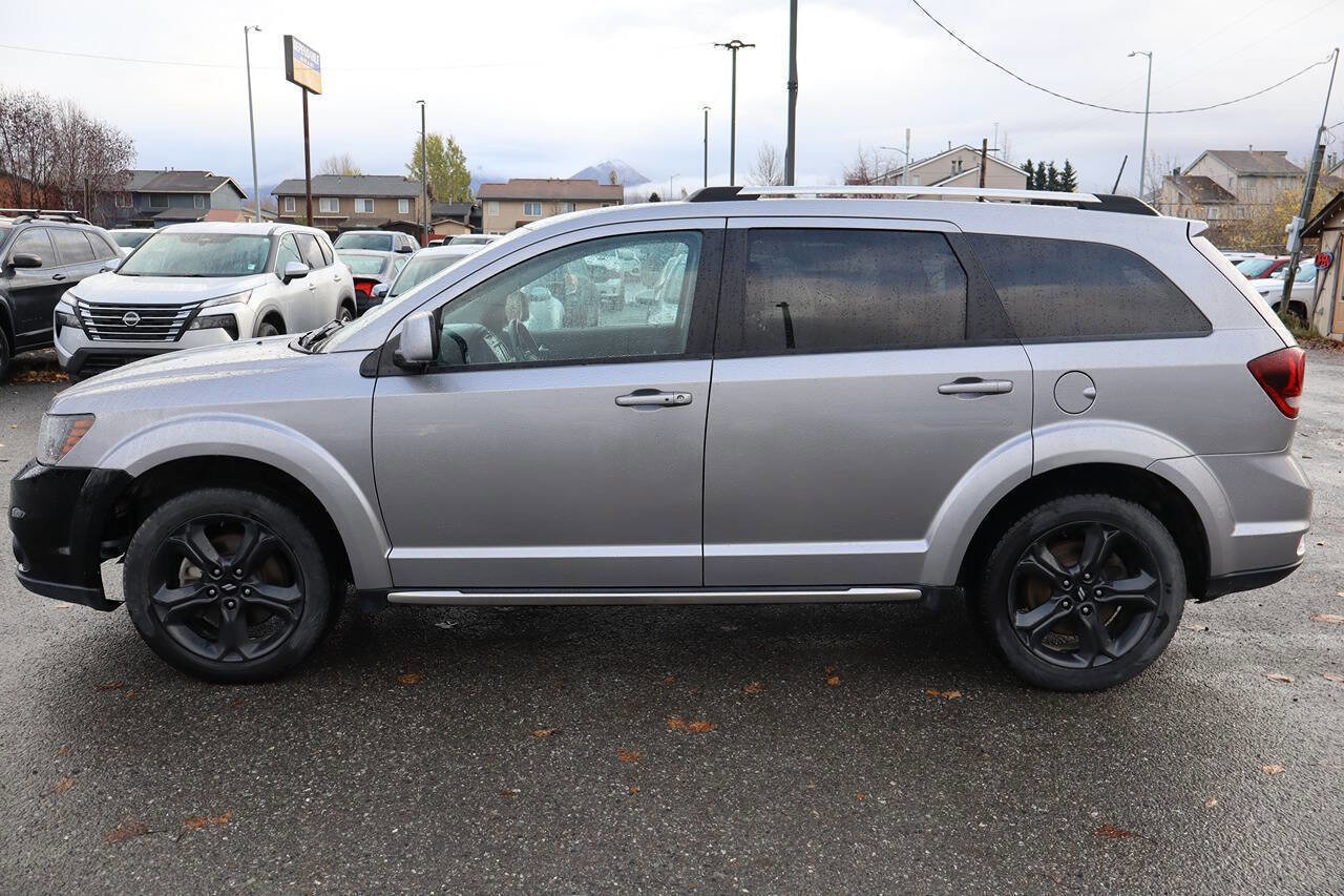 Used 2019 Dodge Journey Crossroad image 2