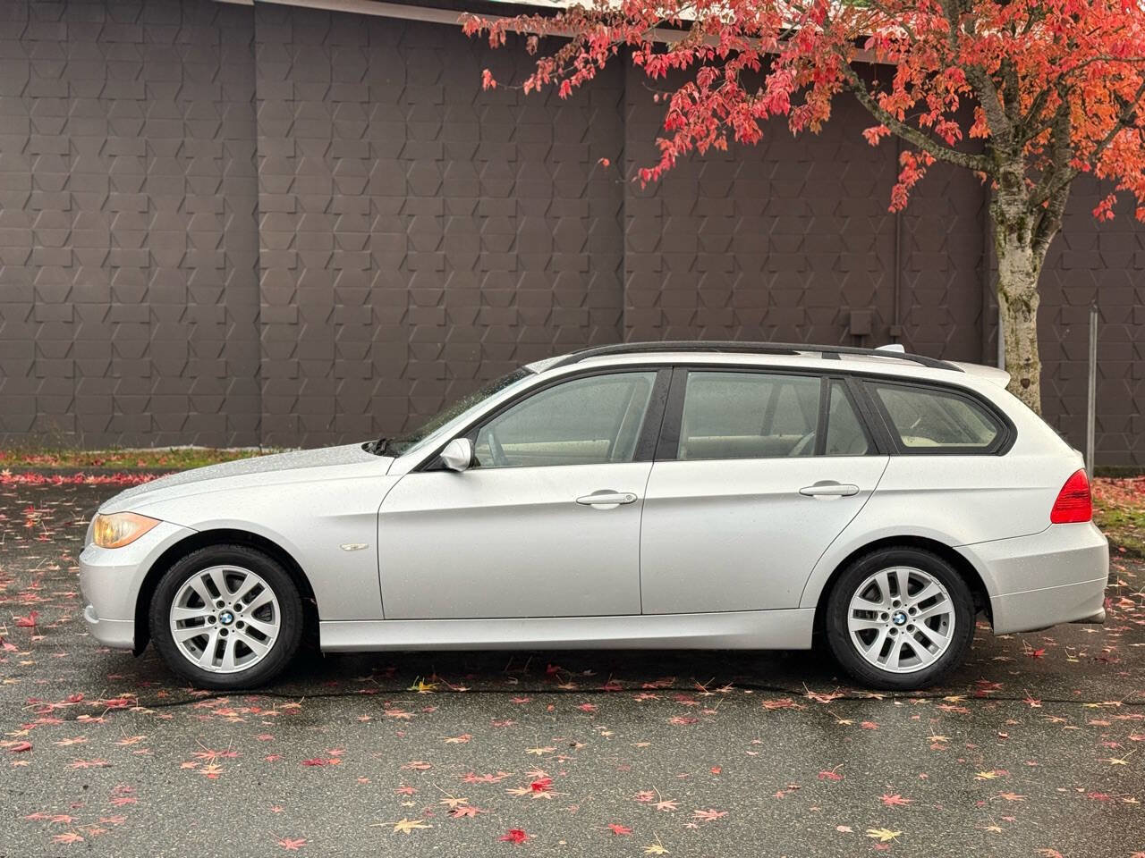Used 2006 BMW 325xi Wagon image 5