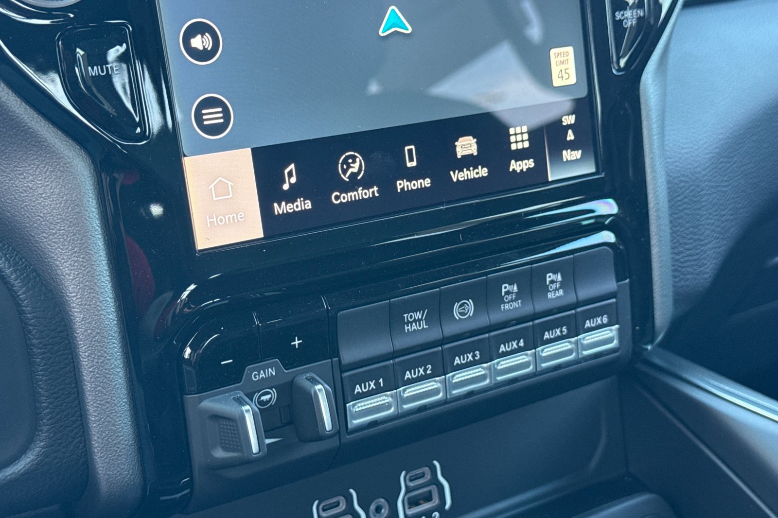 New 2026 RAM 3500 Big Horn AWD/4WD image 21