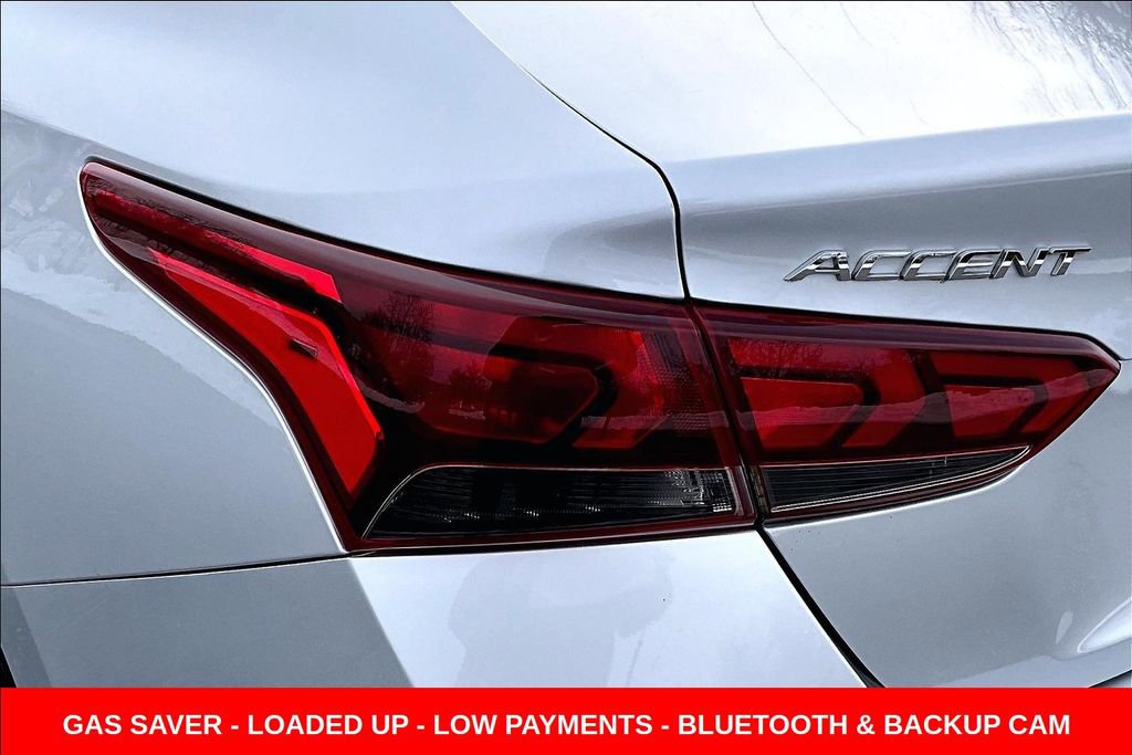 Used 2022 Hyundai Accent SEL image 21