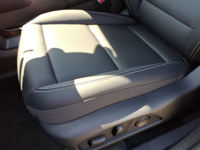 New 2026 GMC Terrain Elevation w/ Elevation Premium Package AWD/4WD image 19