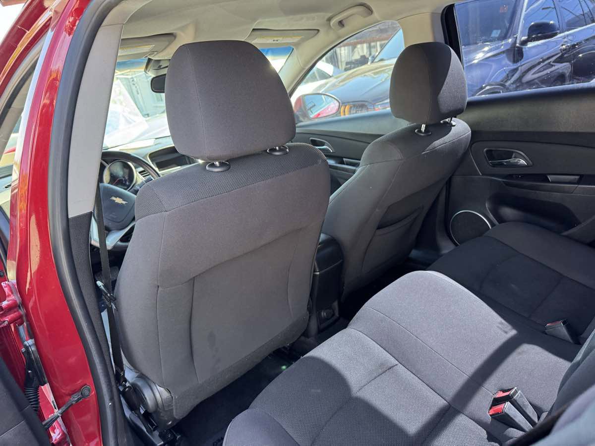 Used 2012 Chevrolet Cruze Eco image 10