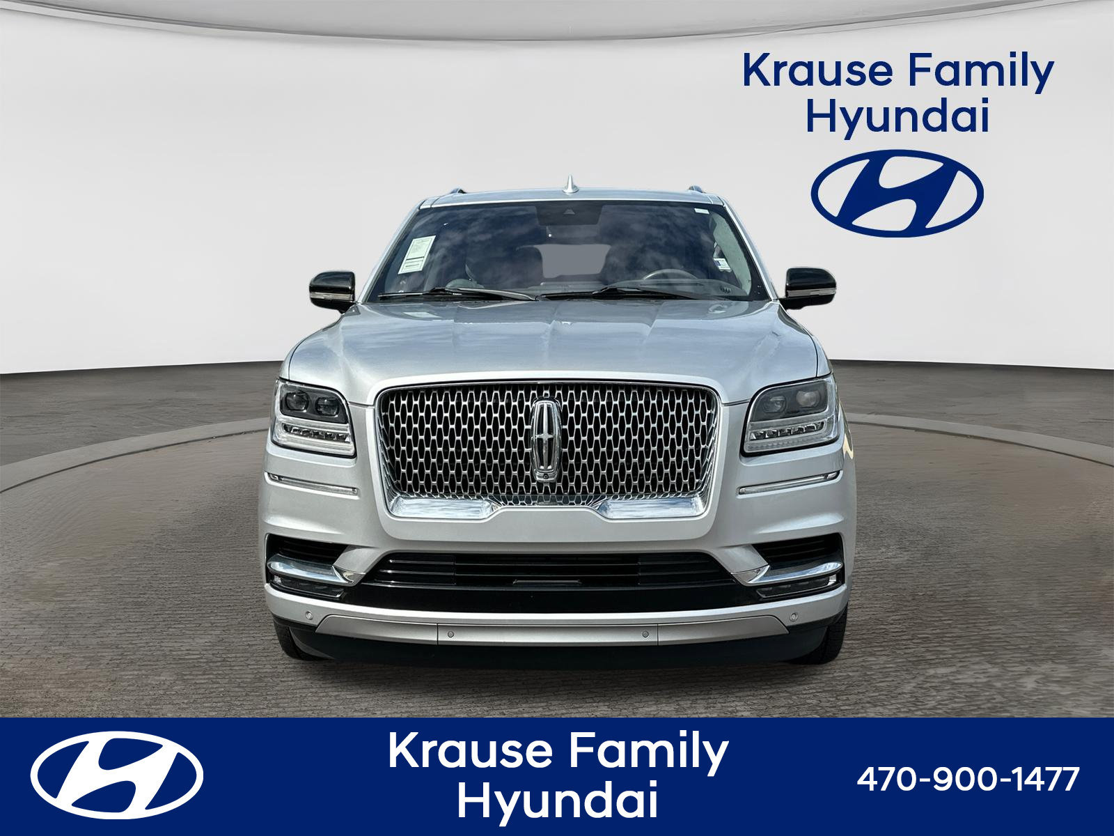 Used 2019 Lincoln Navigator Reserve AWD/4WD image 2