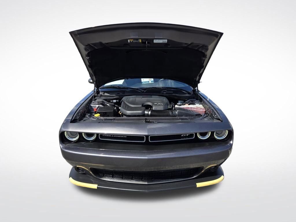 Used 2022 Dodge Challenger GT RWD image 15