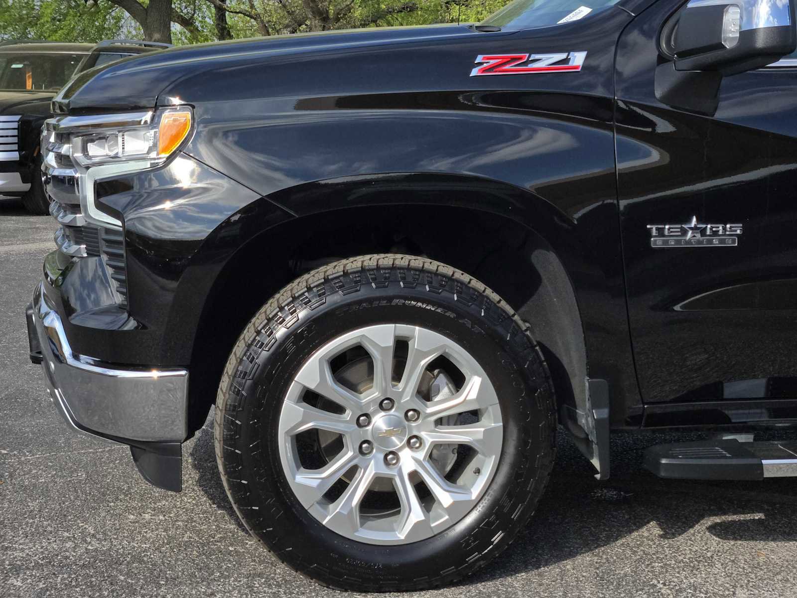 Certified 2024 Chevrolet Silverado 1500 LTZ AWD/4WD image 8