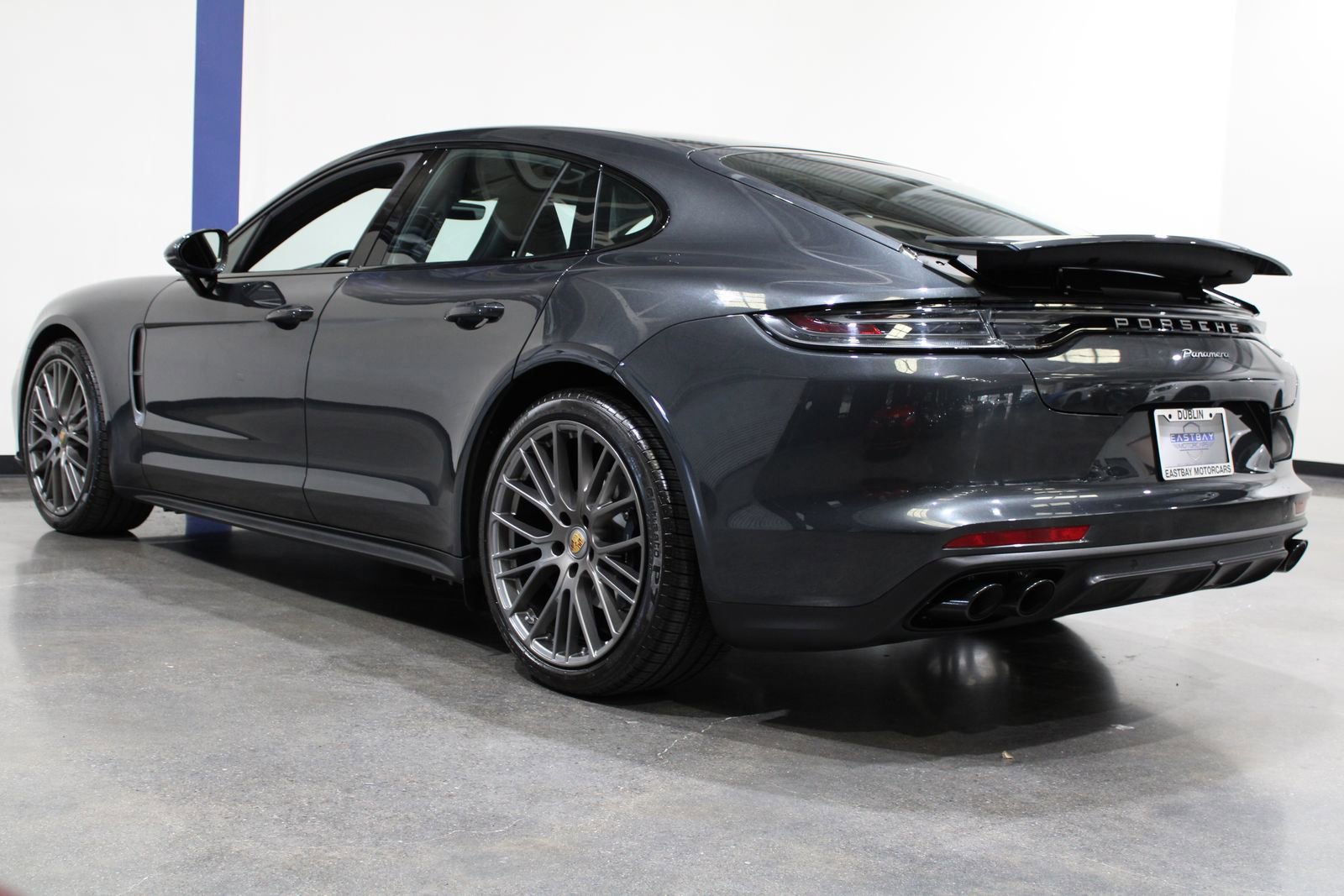 Used 2023 Porsche Panamera Platinum Edition image 16
