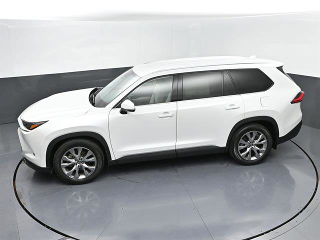 Used 2024 Toyota Grand Highlander Limited image 43