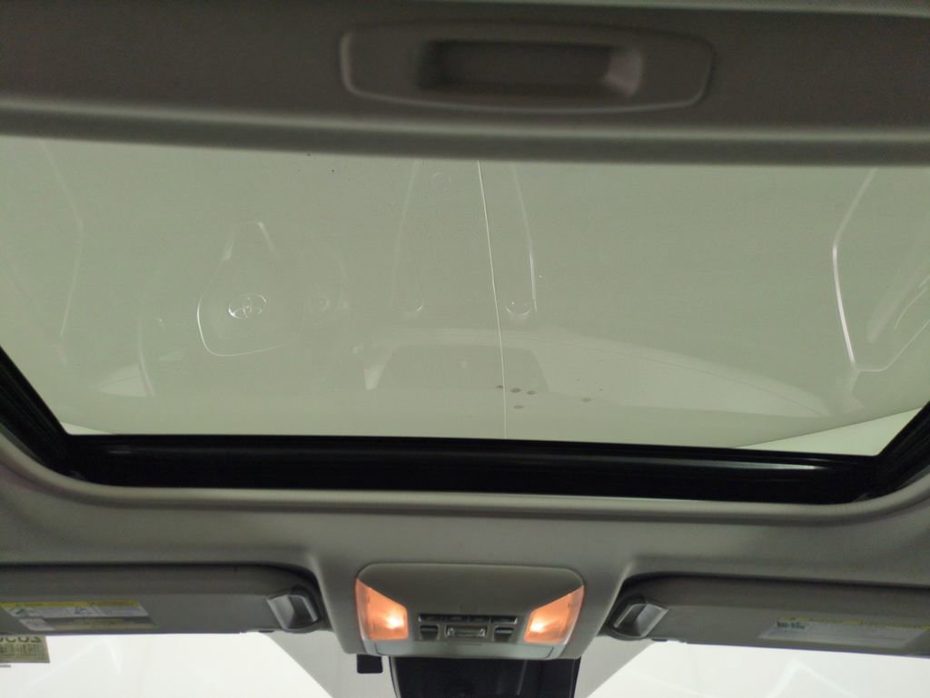 Used 2019 Toyota RAV4 XLE image 23