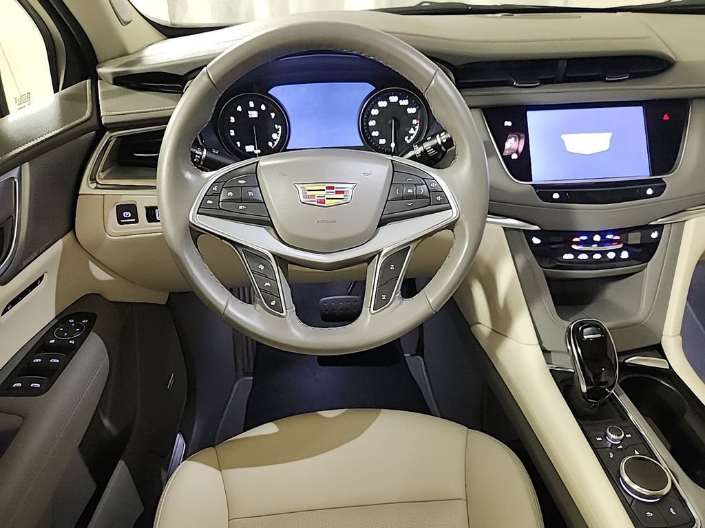 Used 2024 Cadillac XT5 Premium Luxury w/ Technology Package FWD image 14