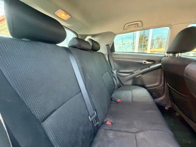 Used 2010 Toyota Matrix image 17