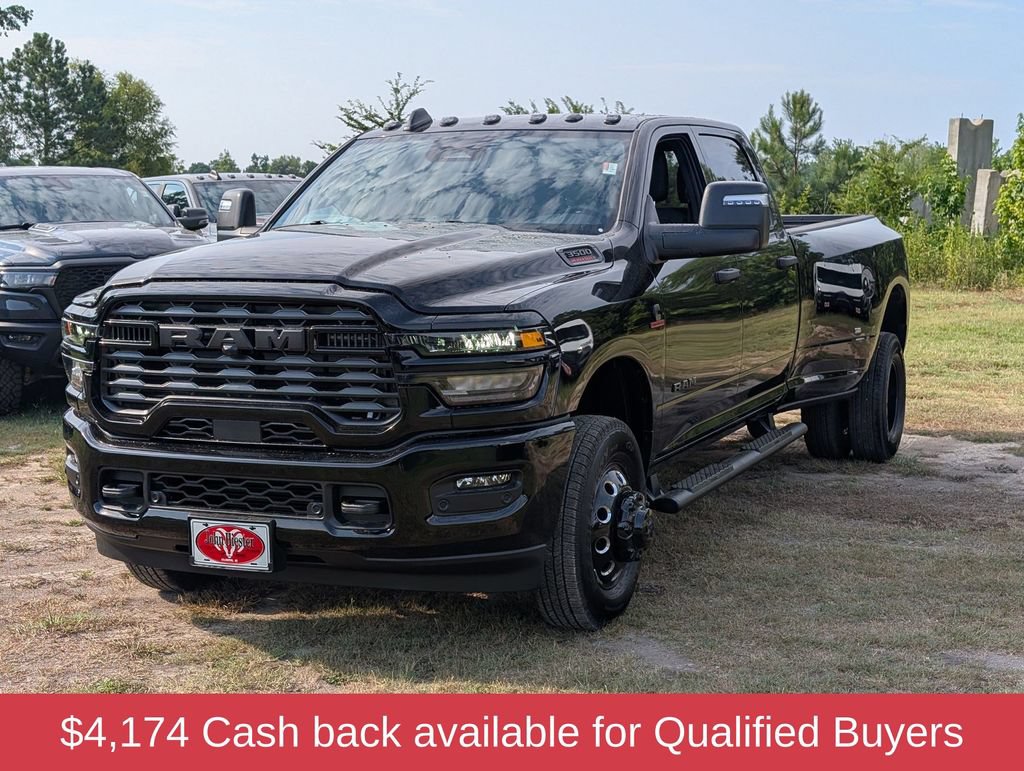New 2026 RAM 3500 Big Horn AWD/4WD image 4