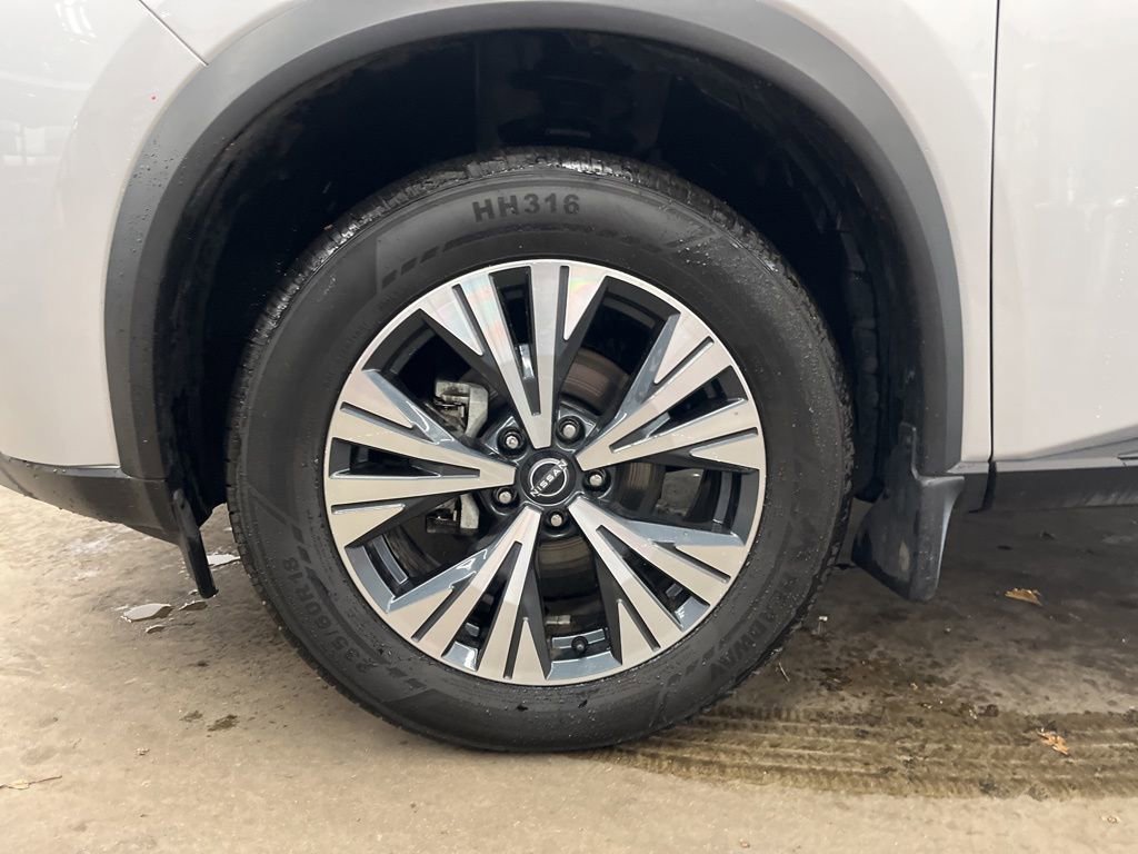Certified 2023 Nissan Rogue SV w/ SV Premium B Package AWD/4WD image 12