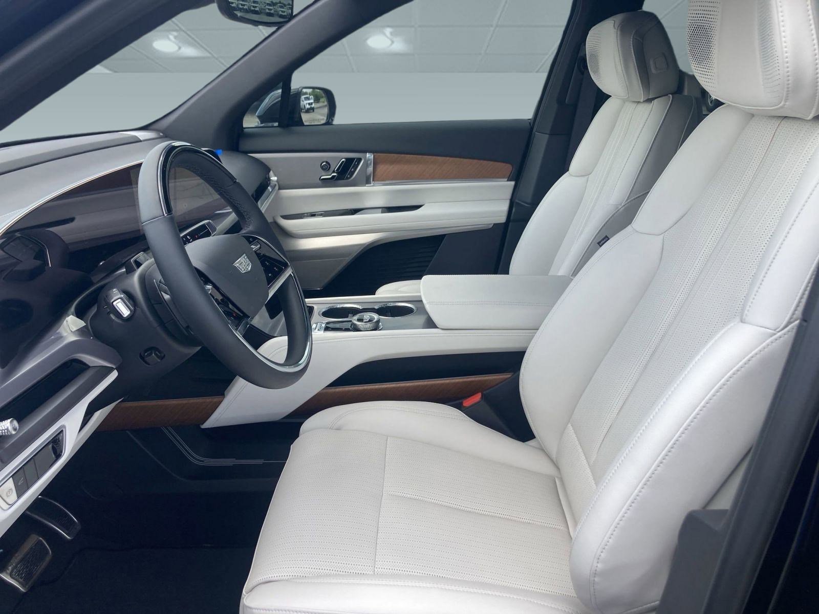 New 2026 Cadillac Vistiq Luxury image 4