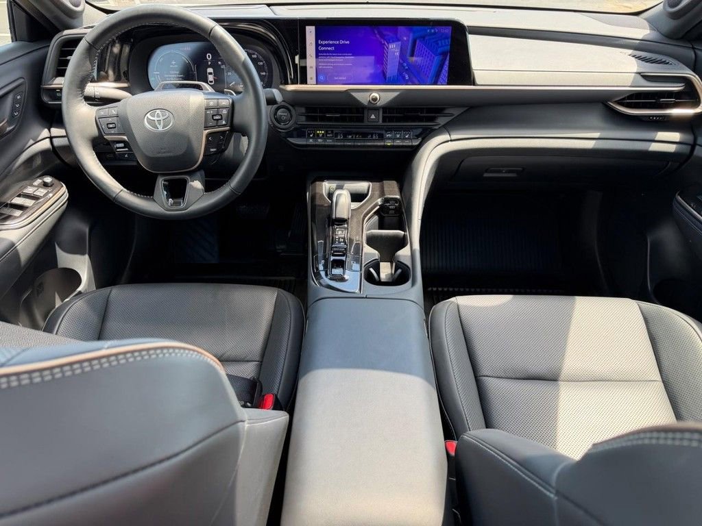 Certified 2025 Toyota Crown Platinum AWD/4WD image 13